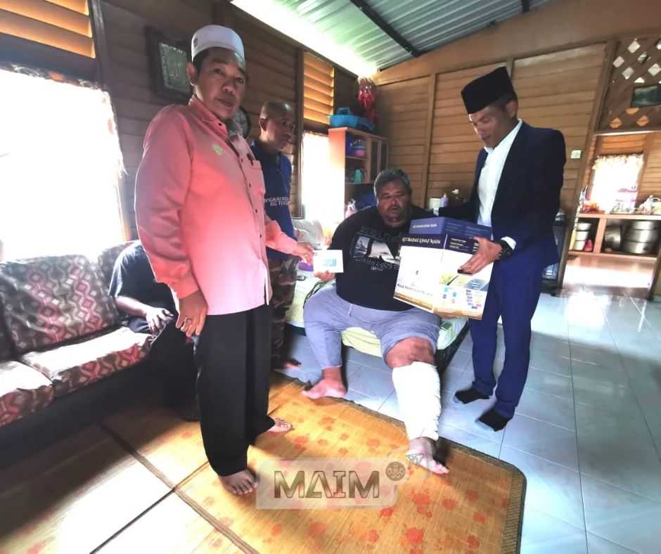 skuad-agihan-zakat-maim-saz-cawangan-merlimau-bersama-pegawai-khas-agama-kepada-yab-ketua-menteri-melaka-menyantuni-asnaf-maim-1